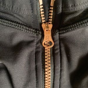 lululemon bra with zipper
